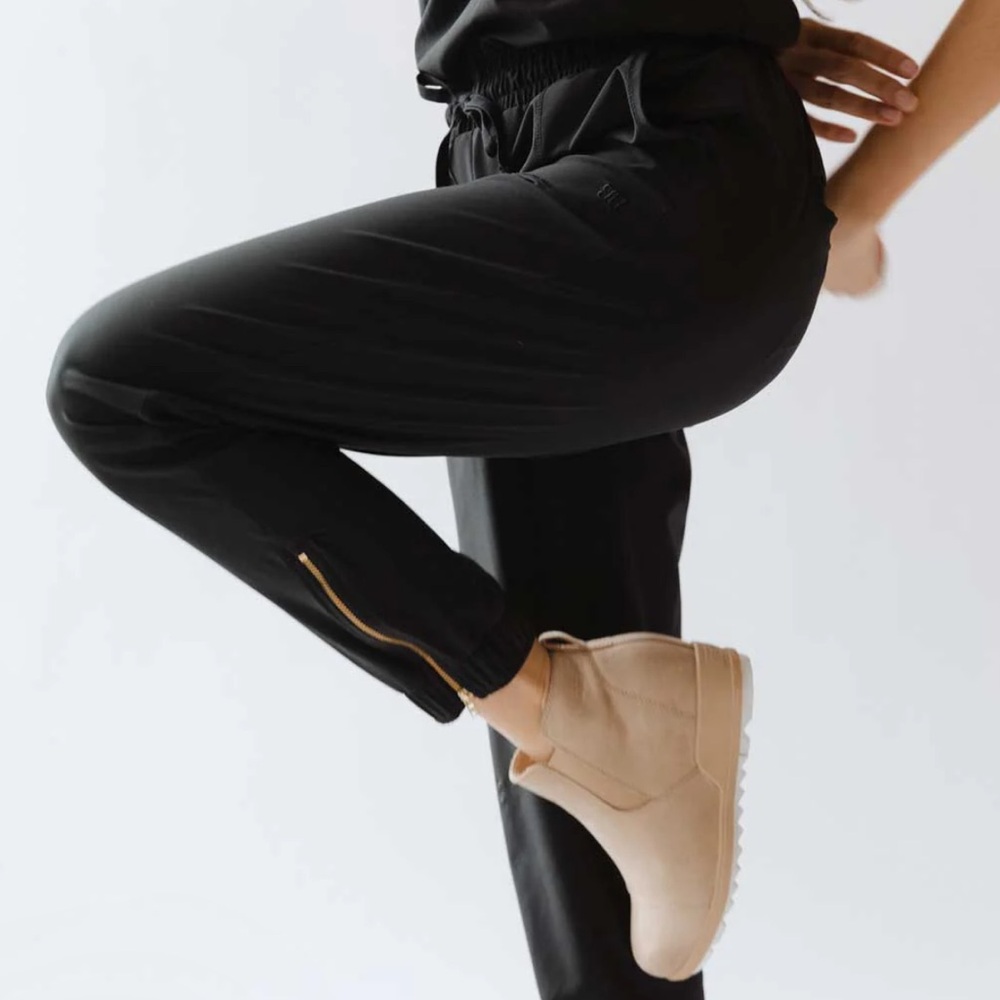 Albion Fit Black Jumpsuit - Picture 5 of 12